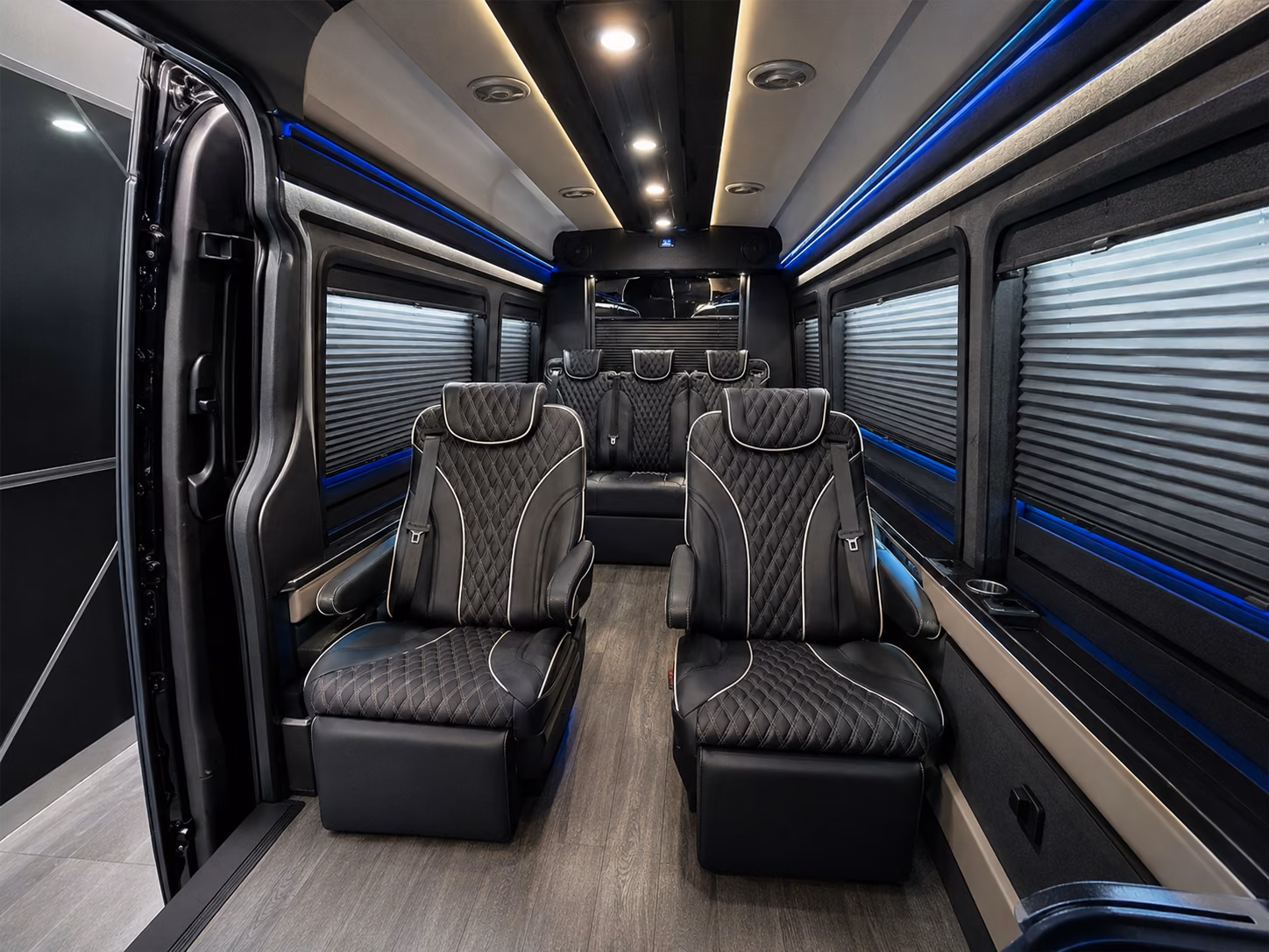 convention and conference shuttle buses to tul from expo square and the tulsa convention center