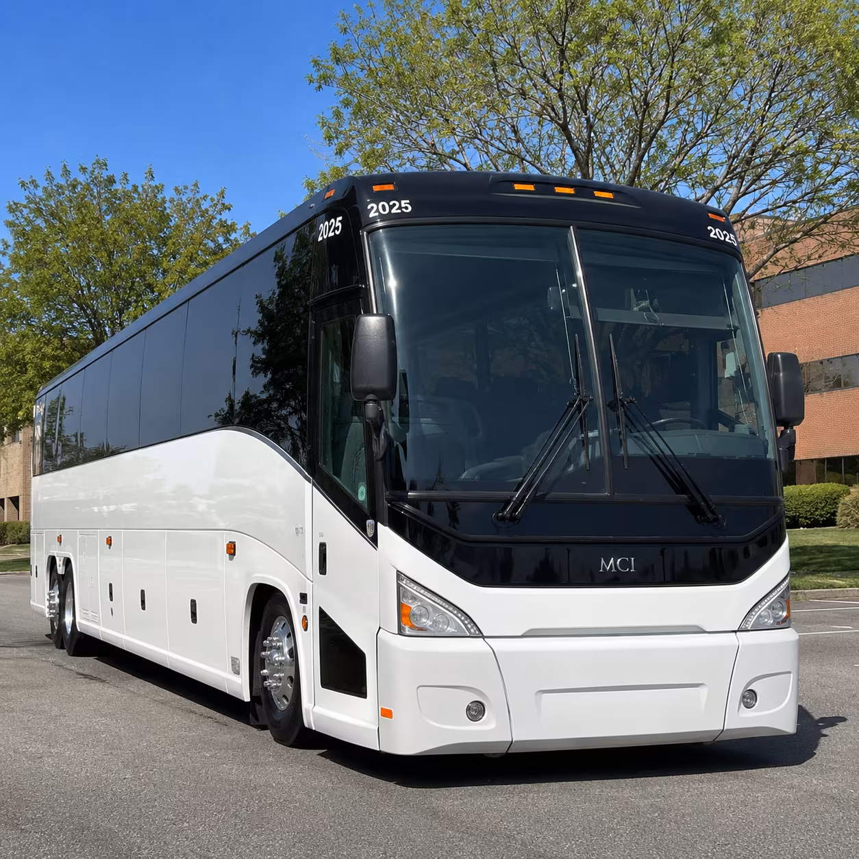 smooth buses for oktoberfest tulsa and outdoor festival season